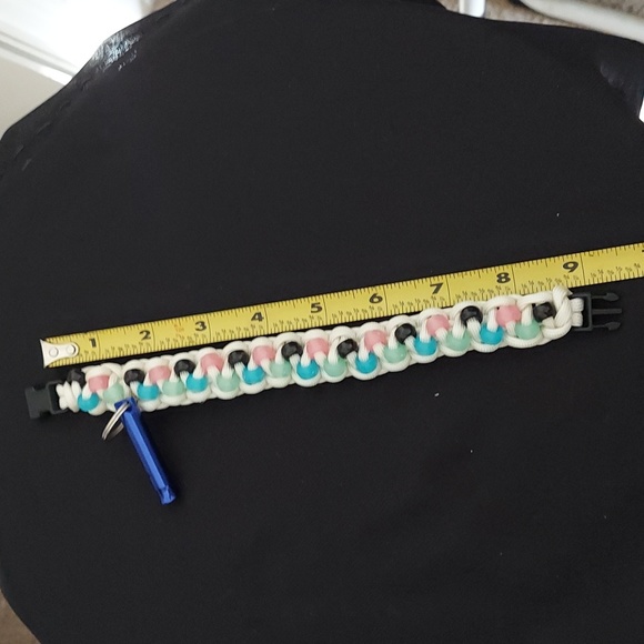 Survival Bracelet and Whistle (NEW) - Picture 8 of 8